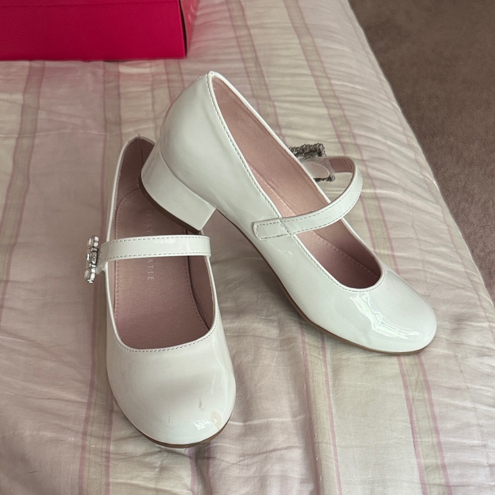 Kelly & Katie White Patent Mary Jane Dress Shoes for Kids